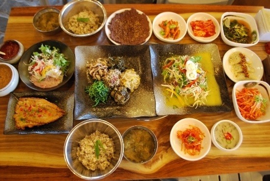 새싹보리밥 이미지
