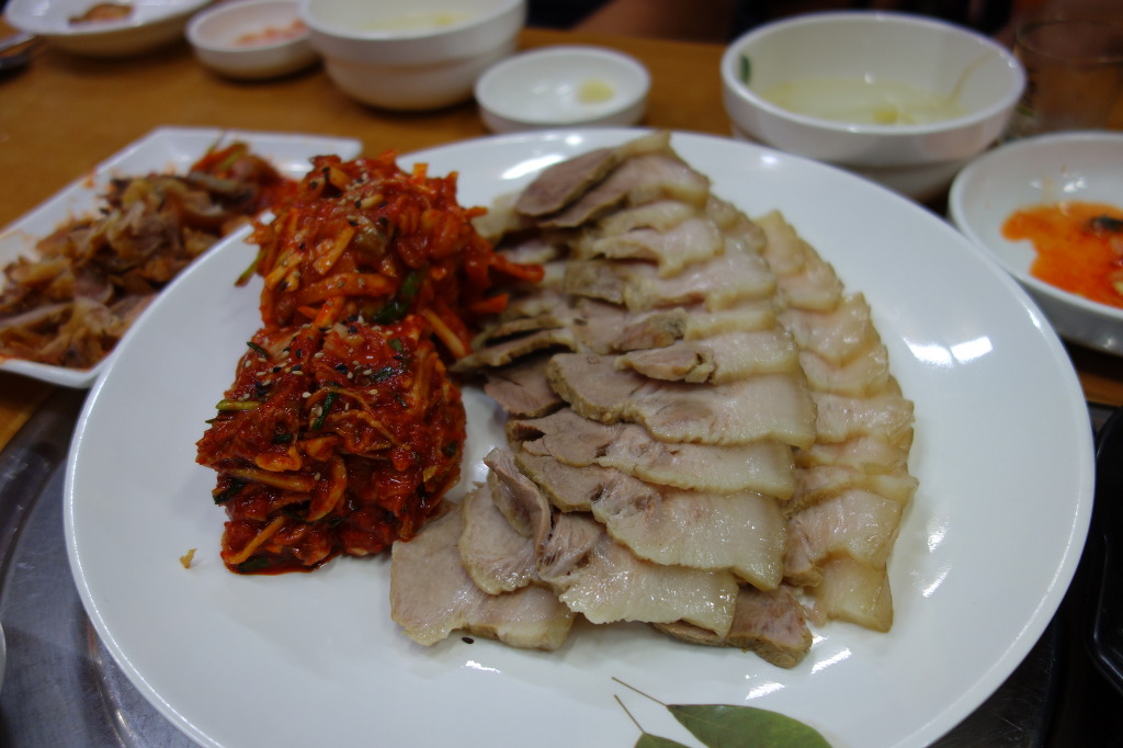 장터족발 이미지