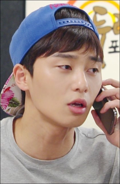 요즘 여고생, 여대생들 사이에서 인기많은 남자 연예인 2명.jpg | 인스티즈