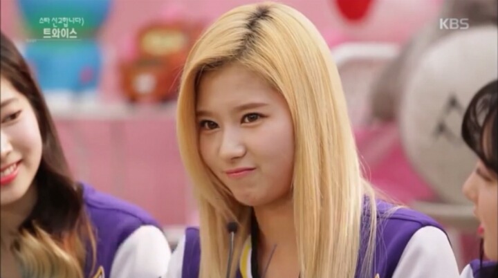 96년생 강아지상 여자아이돌 .gif | 인스티즈