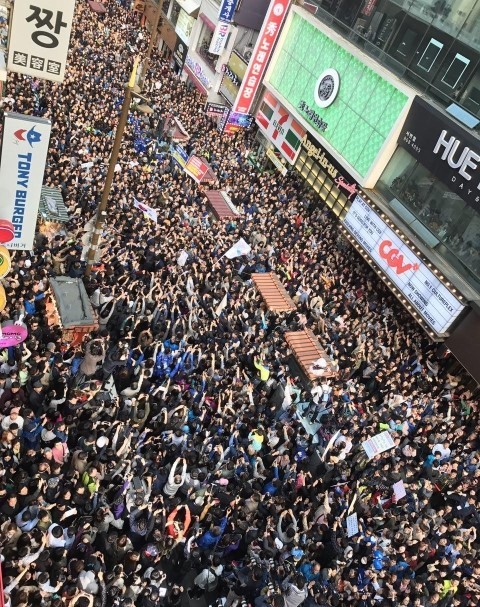 언론에 잘 나오지 않는 문재인 유세현장 (4월22일 부산, 21일 인천) [출처] 경인선 | 인스티즈