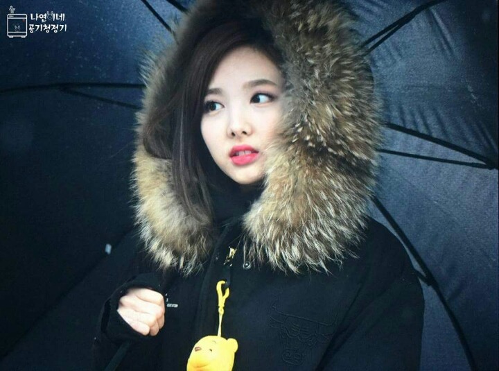 오늘자 사나 나연 | 인스티즈