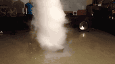 실내에서 만든 토네이도.gif | 인스티즈