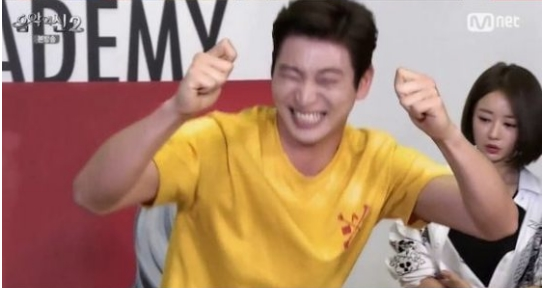 아이스크림잘알 사나.jpg | 인스티즈