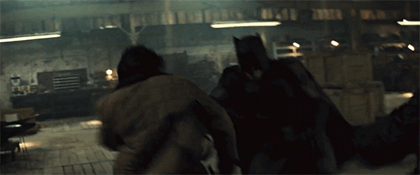 [움짤] 같은 주인공 서로 다른 배트맨 영화의 액션신 비교 | 인스티즈