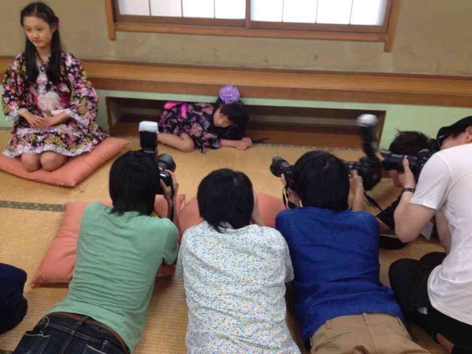 일본 초등학생 아이돌의 극한직업 | 인스티즈