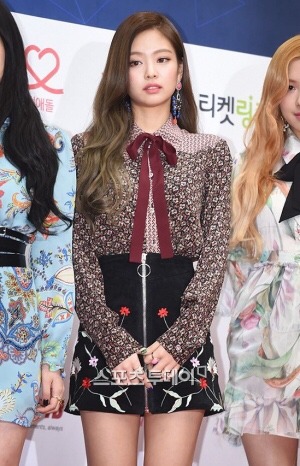 [블랙핑크] 오늘자 가온어워드 레드카펫 | 인스티즈