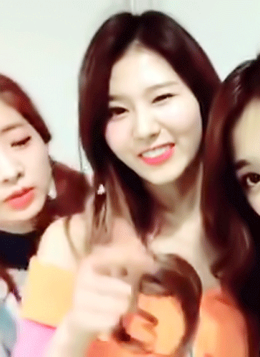 [트와이스] 맑고 밝은 사나.gif | 인스티즈