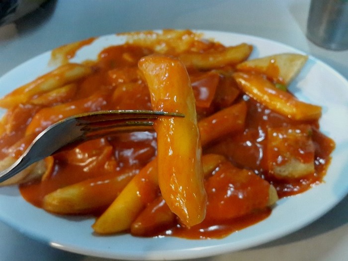 떡볶이 밀떡 vs 쌀떡.jpg | 인스티즈