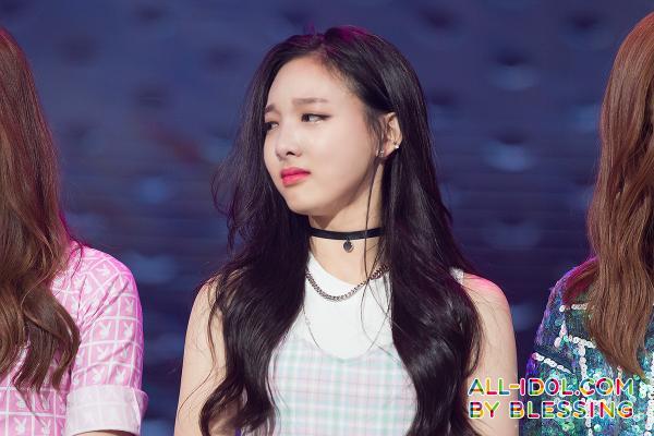 엄선한 나연이 레전드 입덕짤들 | 인스티즈