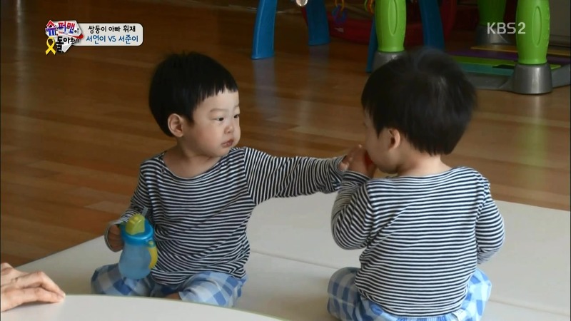 [슈퍼맨이돌아왔다] 작은병 하나때문에 싸우는 서언,서준이 | 인스티즈