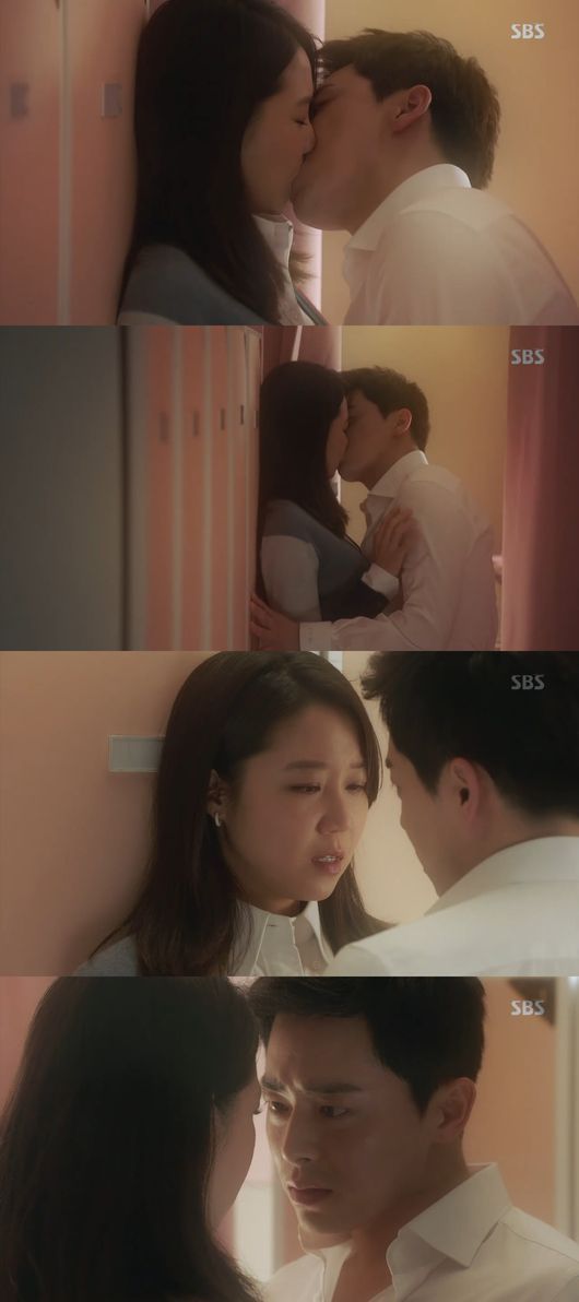 오늘자 조정석 공효진 키스신.gif | 인스티즈