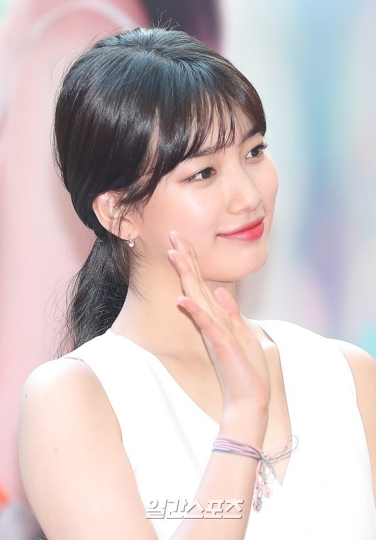 오늘자 수지 기사사진.jpg | 인스티즈