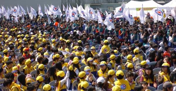 초등학교 때 교문앞에서 만나면 부러웠던 친구들 | 인스티즈