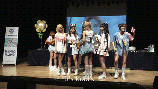 트와이스 서열 9위 모구리를 놀리는 방법.gif | 인스티즈