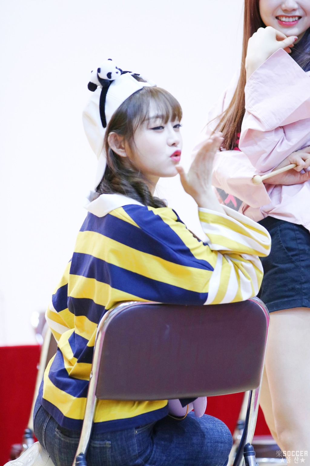 170319 러블리즈 부산사인회 서지수 직찍.jpg | 인스티즈