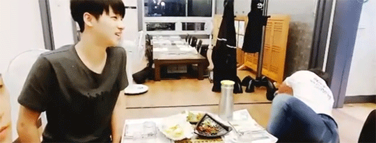 장난이라고 하지만 당하면 기분나쁜 장난.gif | 인스티즈