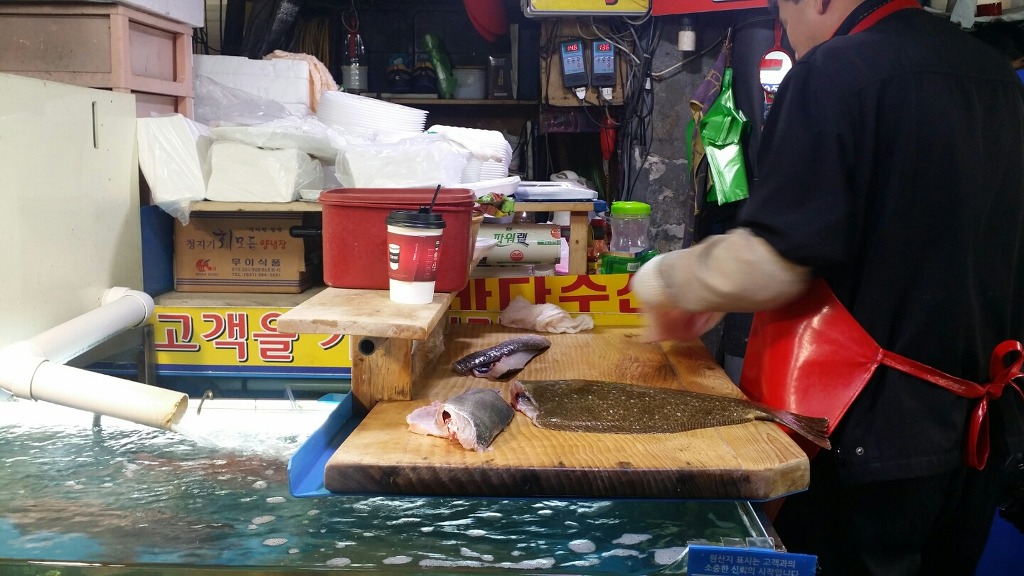 찬이네 수산시장 이미지
