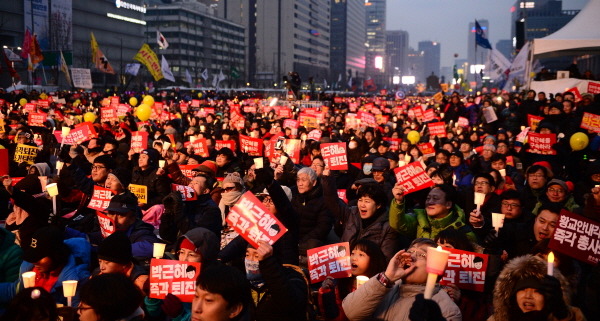 [정유라기각] 한겨울 내내 고생해가며 집회 참석했던 국민들에게 기득권들이 준 선물 | 인스티즈