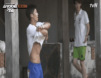 여자들이 딱 좋아하는 이상적인 남자 몸매.gif | 인스티즈