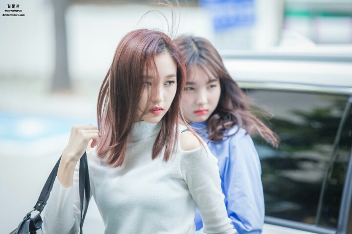 트와이스 미나 유스케 출근길 분위기... | 인스티즈