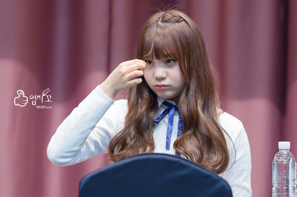 여자친구 엄지.JPG | 인스티즈
