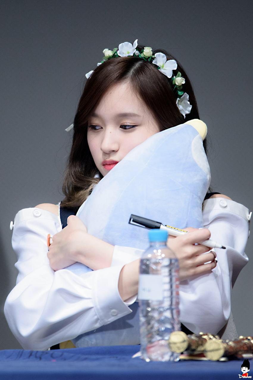 Aㅏ.... 이쁘다 묘이 미나 | 인스티즈