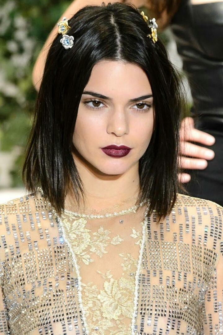 외국 잡지에서 패션위크를 통해 예측한 2017 가을&겨울 메이크업 트렌트 | 인스티즈