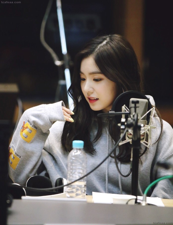 옆태 짱예보스 아이린 | 인스티즈