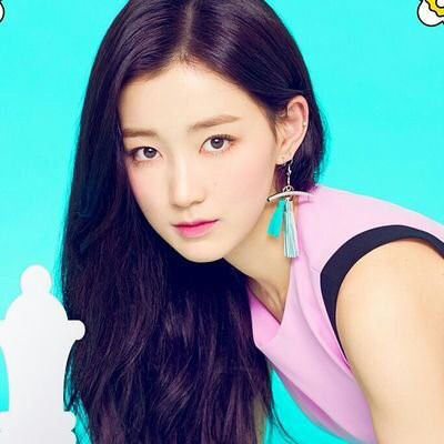 갓세정 보려고 구구단 뮤비 틀었다가 예뻐서 눈에 들어온 애.jpgif | 인스티즈