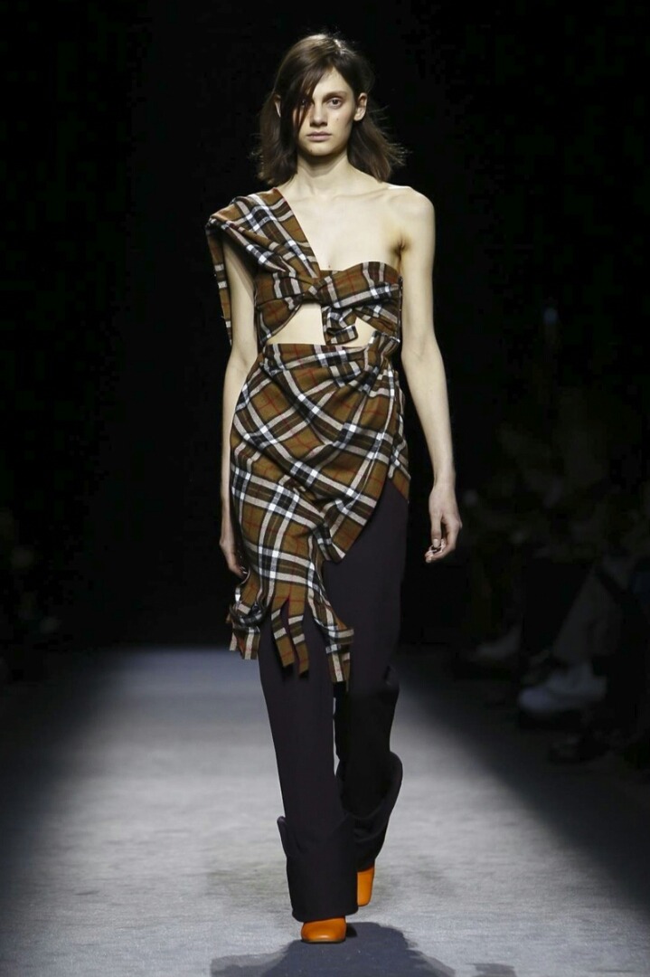Jacquemus 쟈크뮈스 2016 FallWinter RTW Milan | 인스티즈
