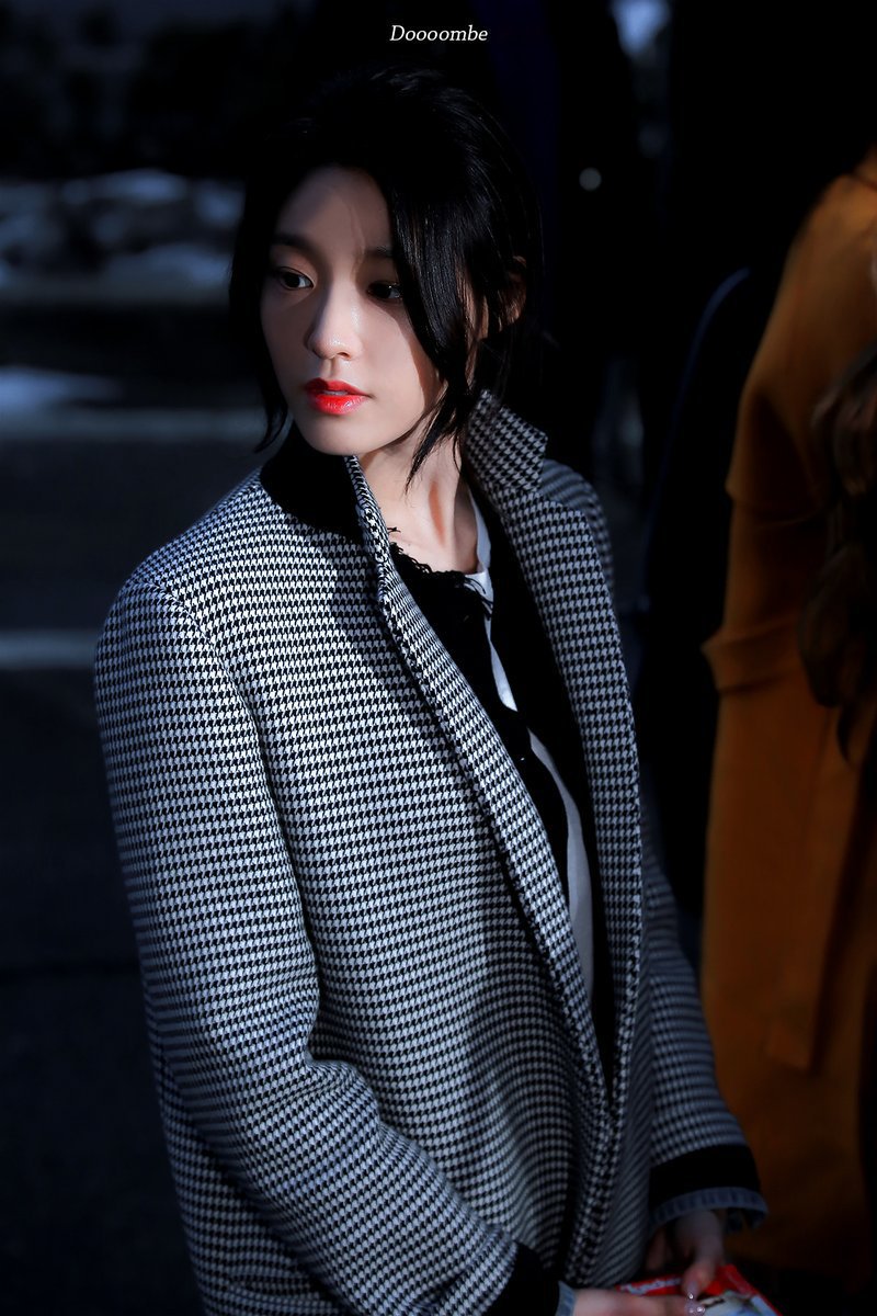 사진으로 보는 17시즌 설현.jpg | 인스티즈