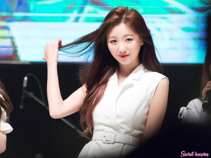 [러블리즈] 퇴근시간이 다가와서 수정이 | 인스티즈