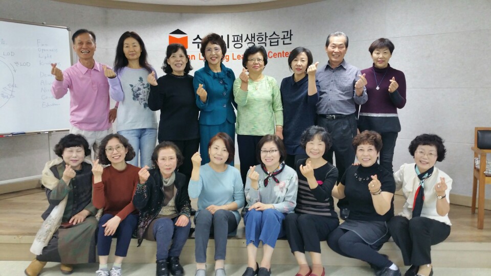 포크댄스 이미지