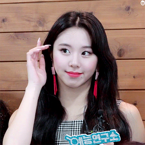 뽀짝뽀짝 귀여운 아가맹수 채영이 | 인스티즈