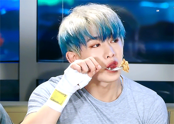 빨간머리 누구냐고 물었었던 2017 MAMA 무대 | 인스티즈