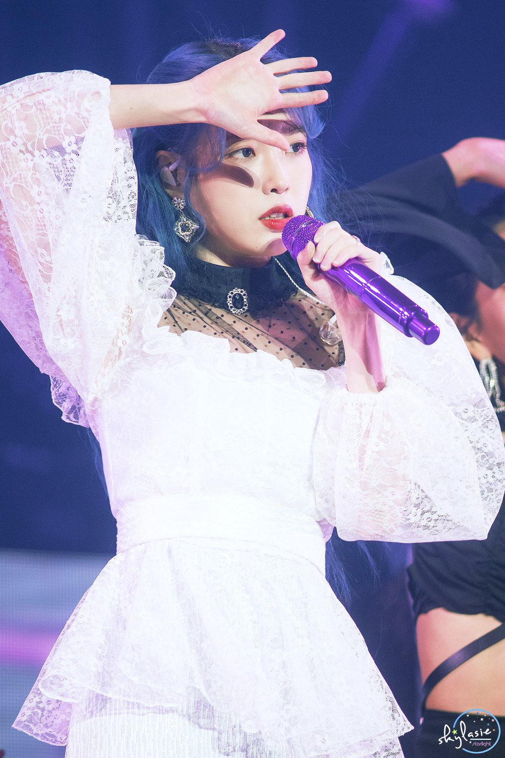 아이유 부산콘서트 아이유.jpg | 인스티즈