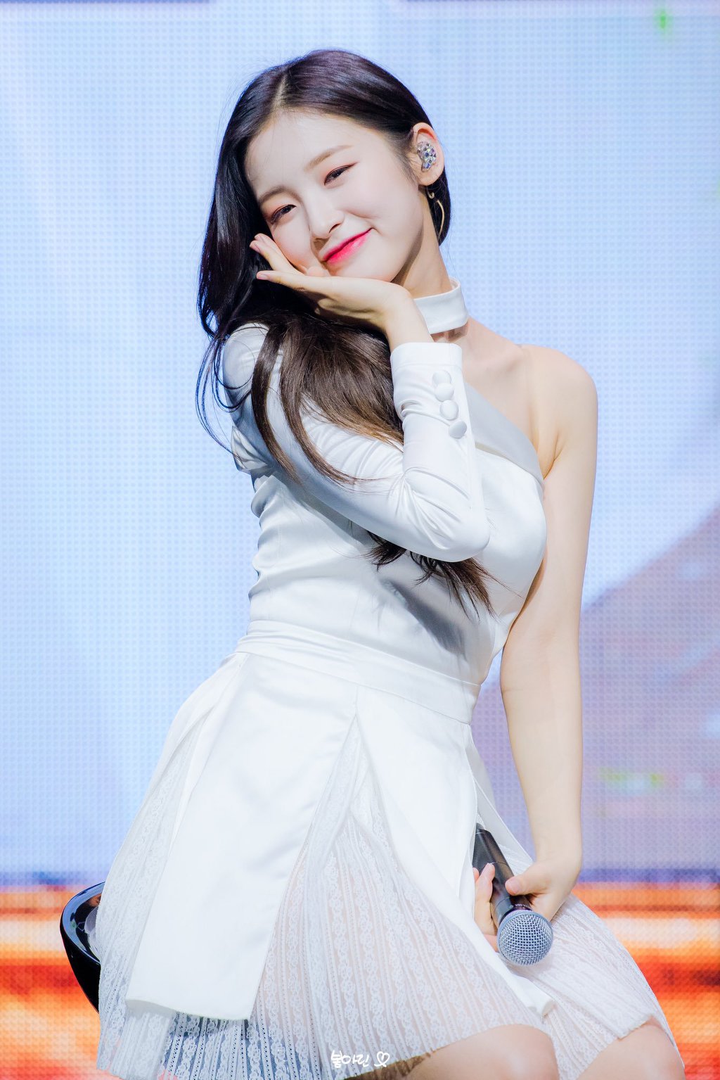 분위기보스 오마이걸 아린이.jpgif | 인스티즈