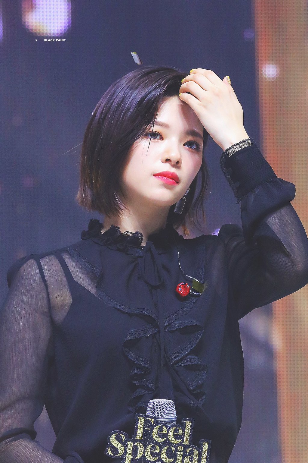어제 Feel special 쇼케이스 유정연.jpg | 인스티즈