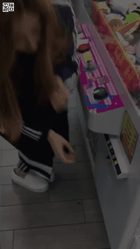 오락실에서 자주 목격되는 아이돌 | 인스티즈