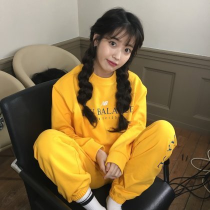 아이유 뉴발란스 광고 | 인스티즈