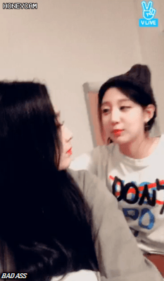언니한테 뜻밖의 디스 시전하는 러블리즈 막내.gif | 인스티즈