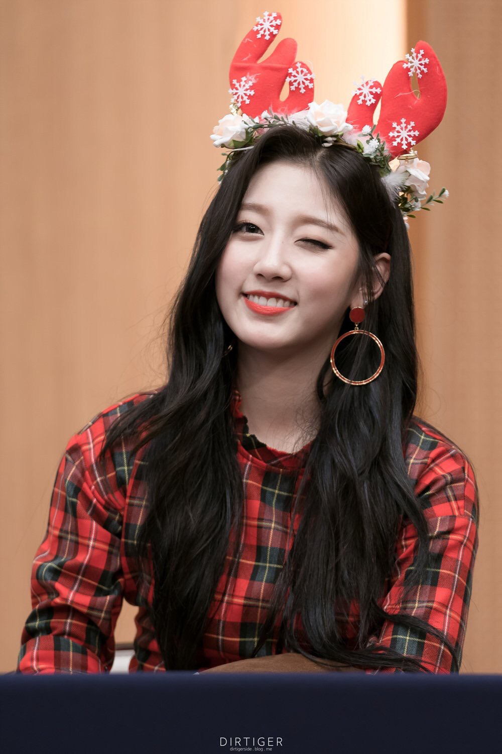 [러블리즈] 친구들이 삼겹살 먹으러 가자고 연락이 와서 예인이 | 인스티즈