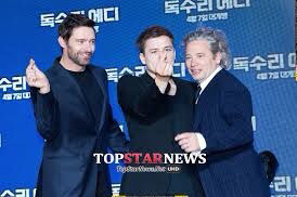베네딕트 컴버배치가 합장했다고 인종차별이라고 까는 사람들 이런건 뭐라 안함 | 인스티즈