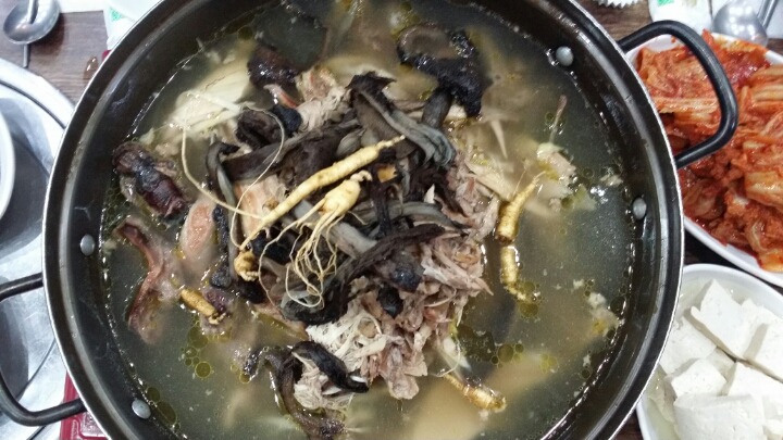 참능이백숙 이미지