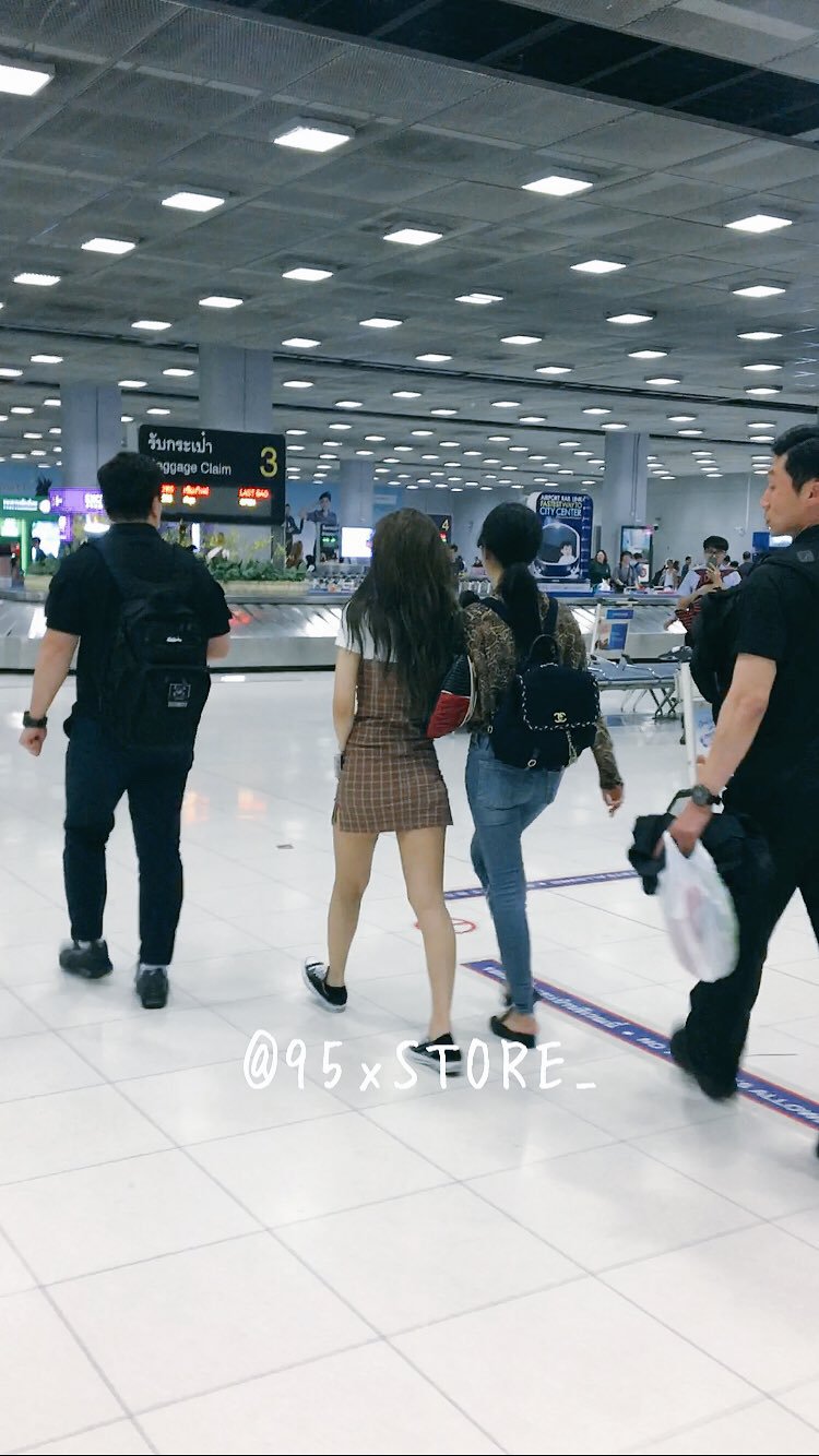 오늘 태국공항 블랙핑크 김제니 사복패션 피지컬 ㄷㄷ.JPG | 인스티즈