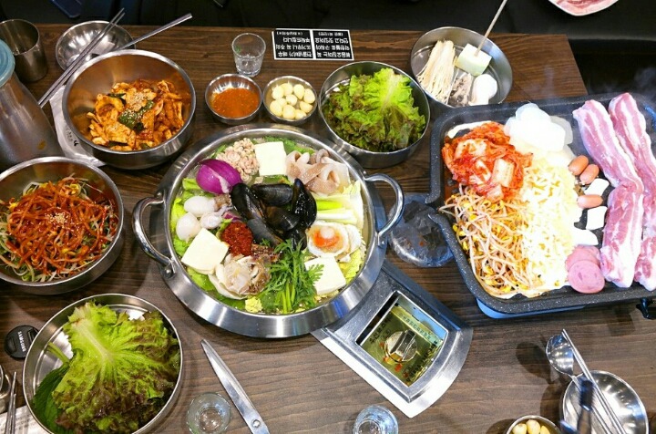 꿀삼겹 이미지