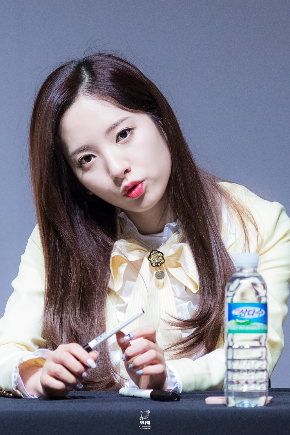 덕후들 미치게 만드는 우주소녀 보나.jpg | 인스티즈
