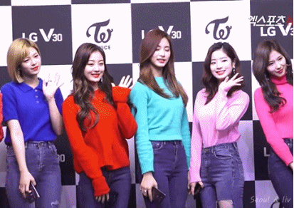 청바지 입은 트와이스 gif | 인스티즈