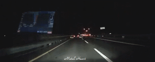 야간 고속도로 역주행.gif | 인스티즈